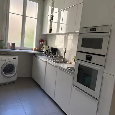 3 Bedroom Eiffel Tower * Париж