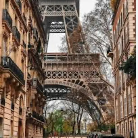 3 Bedroom Eiffel Tower